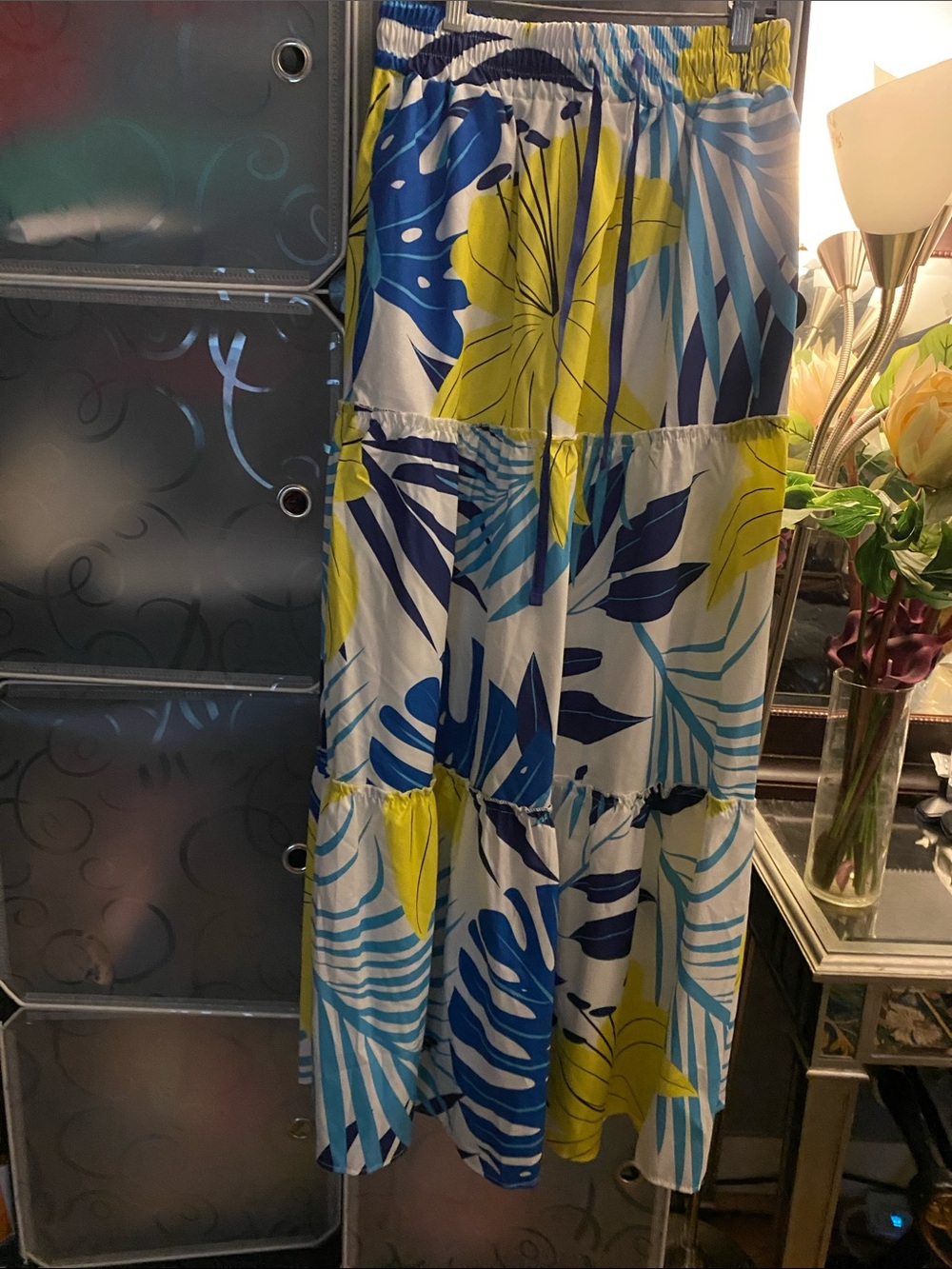 NWOT, Woman’s Tropical Print Maxi Skirt in Blue & Yellow - Unbranded